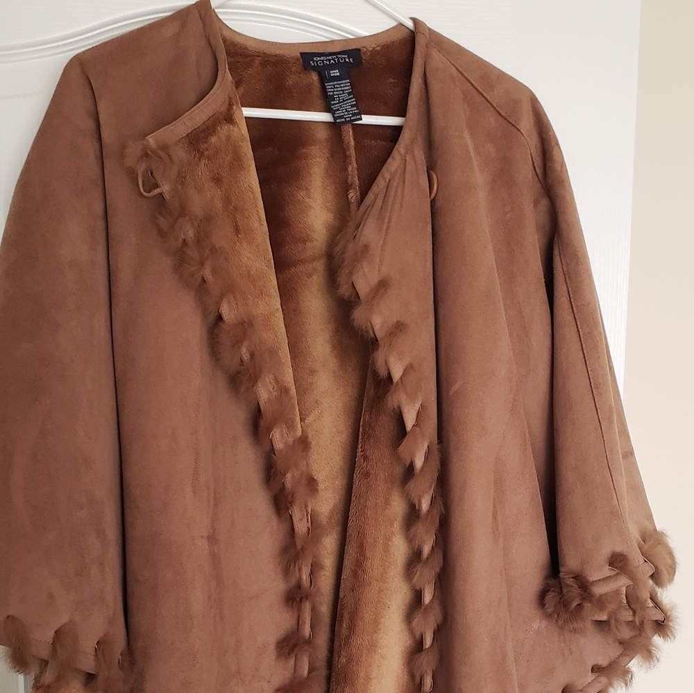 Women's cape